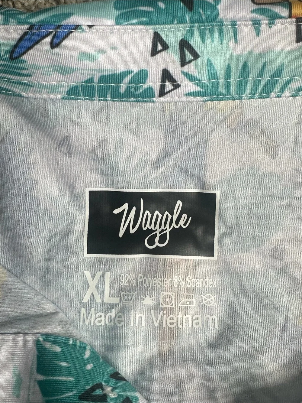 Waggle Golf Parrot Bay performance polo shirt XL tropical Athleisure birds bold - Picture 7 of 9